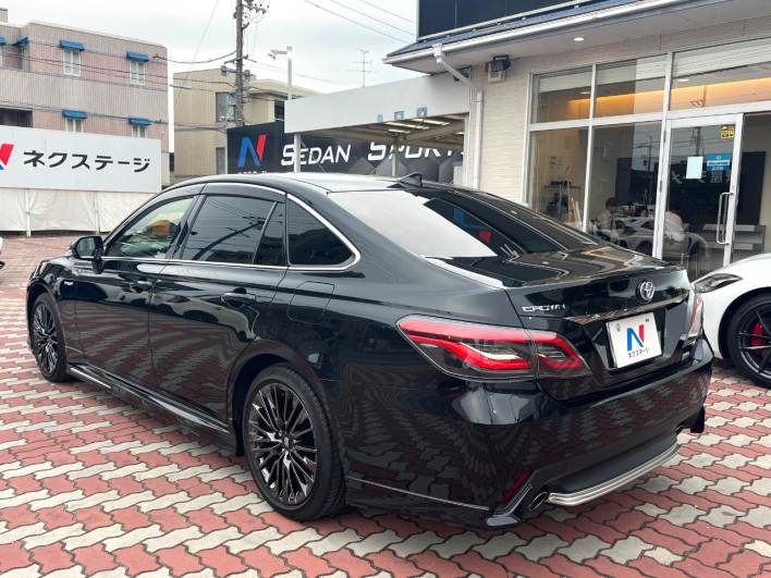 2020 Toyota Crown Hybrid 6AA-AZSH20 (UW-69f2a40746e09)[9]