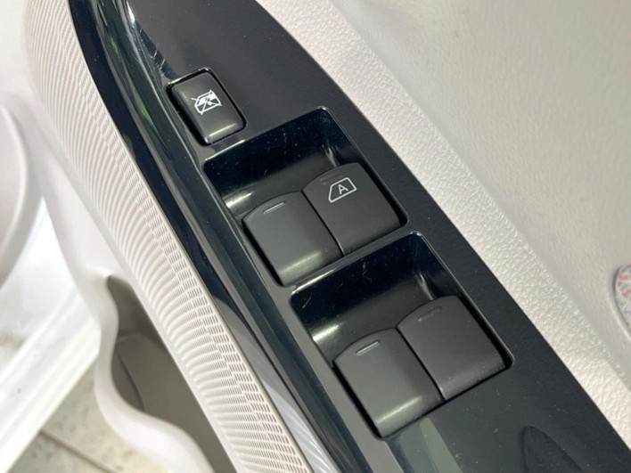 2015 Mitsubishi eK Space DBA-B11A (UW-69f2a40c871b3)[28]