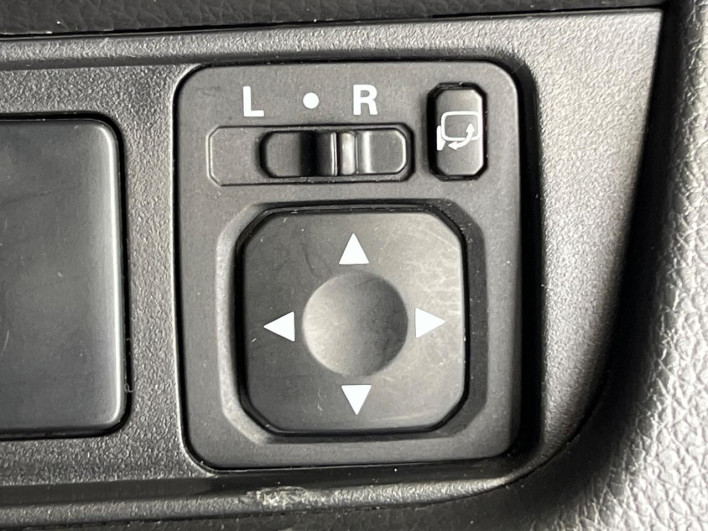 2013 Mitsubishi ek Custom DBA-B11W (UW-69f2a40d17962)[16]