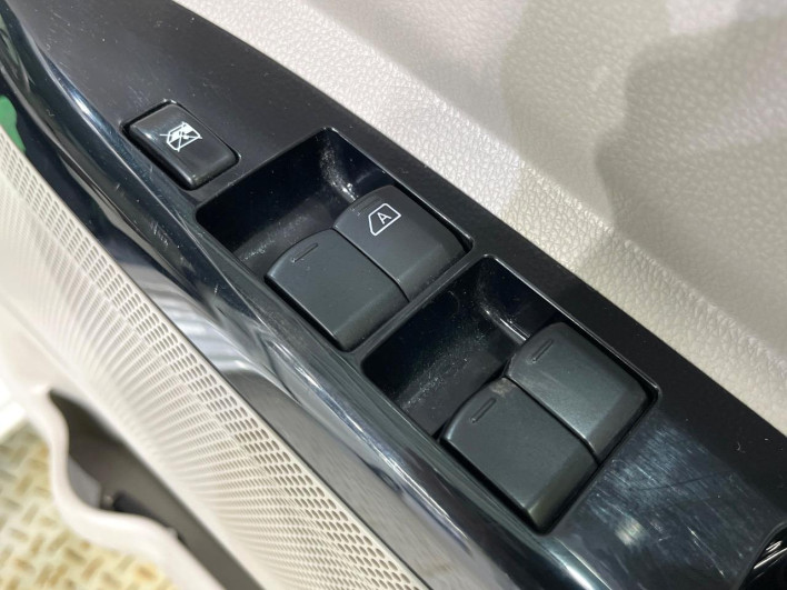 2017 Nissan DAYZ ROOX DBA-B21A (UW-69f2a40f87c01)[15]