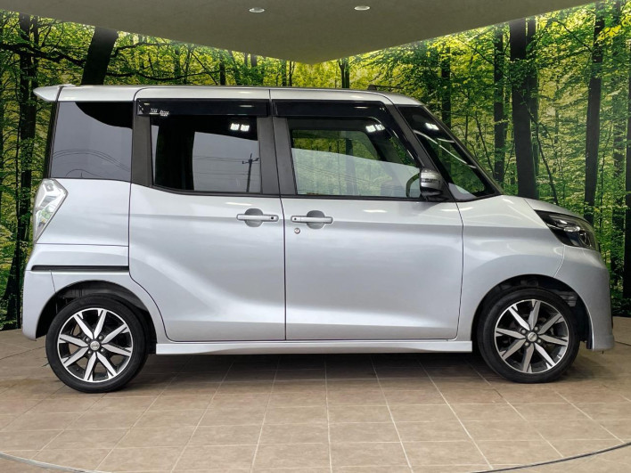 2017 Nissan DAYZ ROOX DBA-B21A (UW-69f2a410677d3)[16]