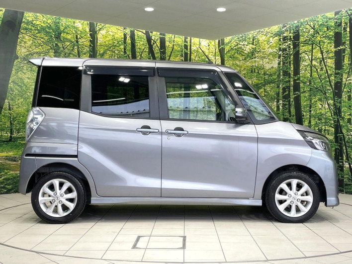 2017 Nissan DAYZ ROOX DBA-B21A (UW-69f2a4112fa05)[18]