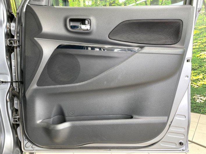 2017 Nissan DAYZ ROOX DBA-B21A (UW-69f2a4112fa05)[25]