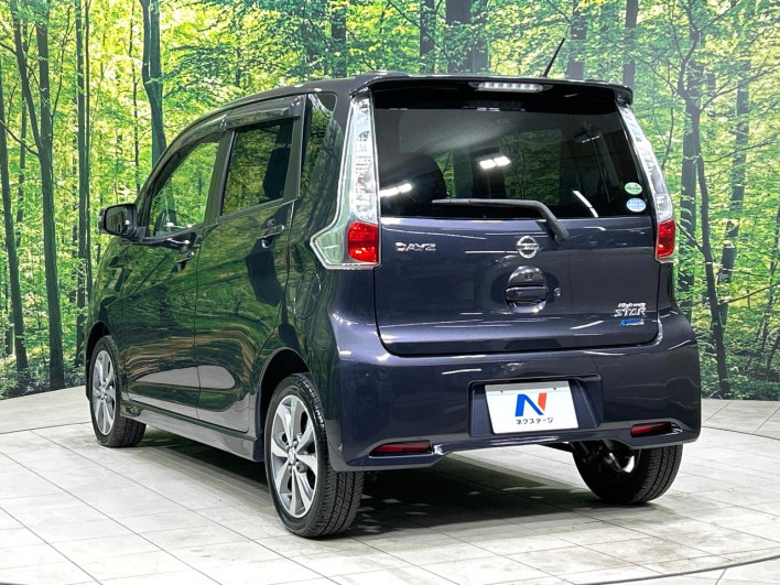 2013 Nissan Days DBA-B21W (UW-69f2a41219a60)[10]