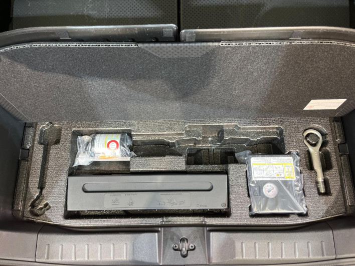 2024 Mitsubishi Delica Mini 4AA-B38A (UW-69f2a4169a5ae)[25]