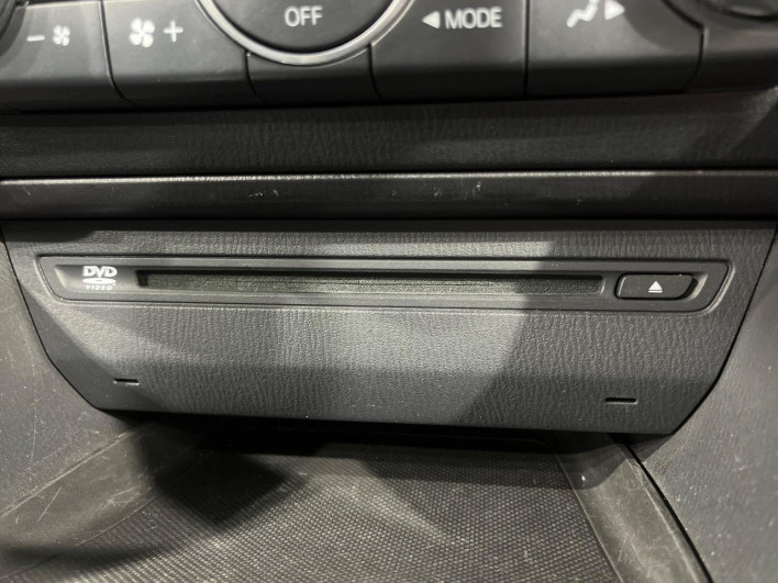 2013 Mazda Axela Sports DBA-BM5FS (UW-69f2a425685b9)[14]