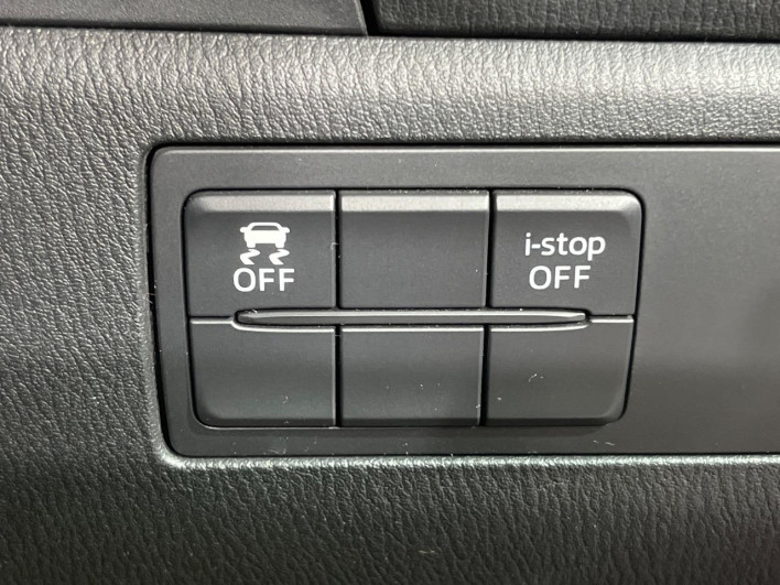 2013 Mazda Axela Sports DBA-BM5FS (UW-69f2a425685b9)[6]