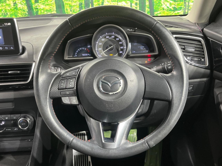 2013 Mazda Axela Sports DBA-BM5FS (UW-69f2a425685b9)[27]