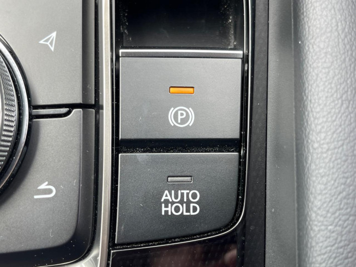 2025 Mazda MAZDA 3 Sedan 3DA-BP8R (UW-69f2a426d984e)[28]