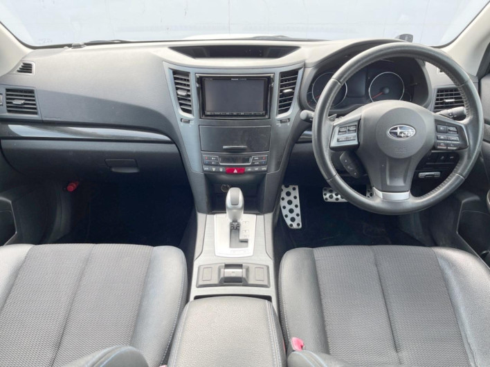 2012 Subaru Legacy Touring Wagon DBA-BRG (UW-69f2a428bd1c7)[18]