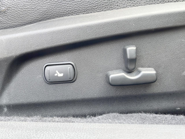 2012 Subaru Legacy Touring Wagon DBA-BRG (UW-69f2a428bd1c7)[22]