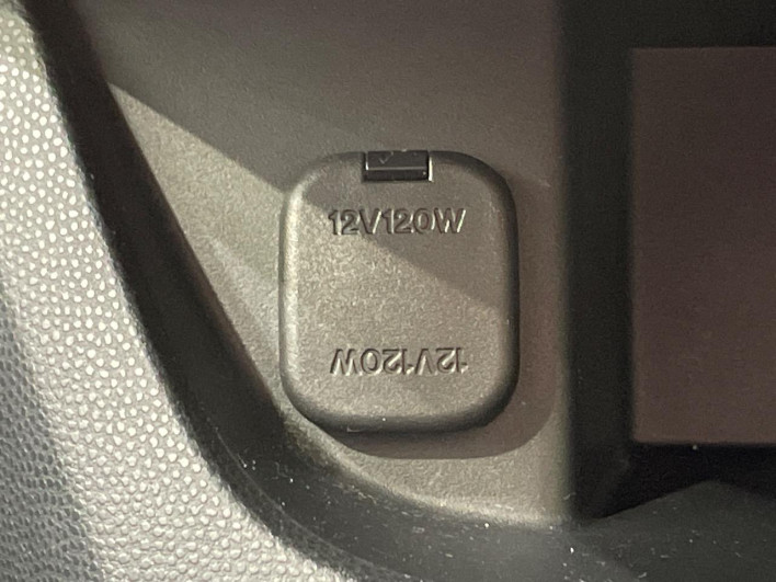 2016 Mazda Biante DBA-CCFFW (UW-69f2a42a9cc8c)[20]