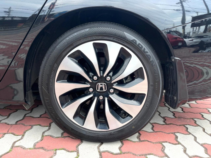 2013 Honda Accord Hybrid DAA-CR6 (UW-69f2a42adefd5)[14]