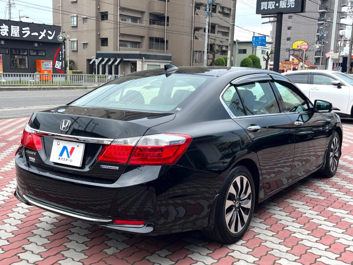 2013 Honda Accord Hybrid DAA-CR6 (UW-69f2a42adefd5)[7]