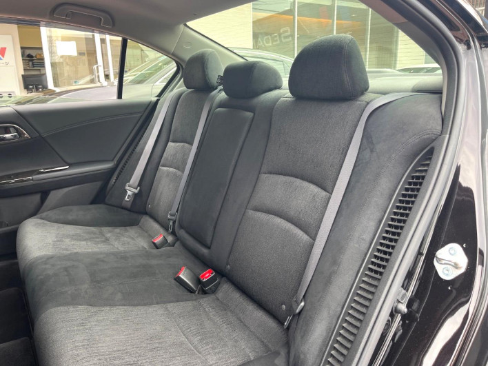 2013 Honda Accord Hybrid DAA-CR6 (UW-69f2a42adefd5)[29]