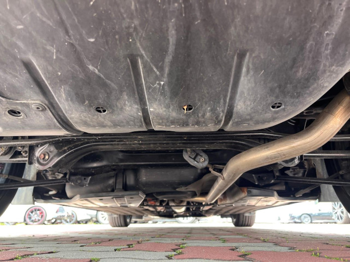 2013 Honda Accord Hybrid DAA-CR6 (UW-69f2a42adefd5)[17]