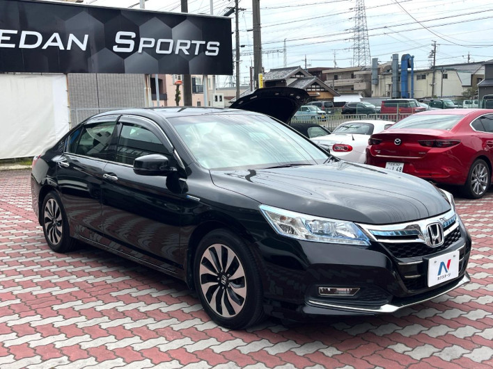 2013 Honda Accord Hybrid DAA-CR6 (UW-69f2a42adefd5)[5]