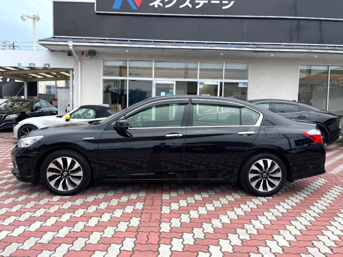 2013 Honda Accord Hybrid DAA-CR6 (UW-69f2a42adefd5)[10]