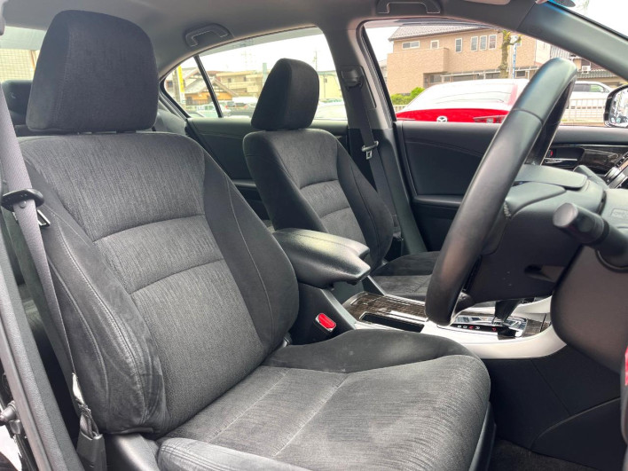 2013 Honda Accord Hybrid DAA-CR6 (UW-69f2a42adefd5)[26]