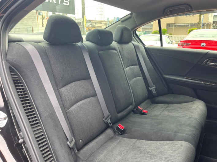 2013 Honda Accord Hybrid DAA-CR6 (UW-69f2a42adefd5)[27]