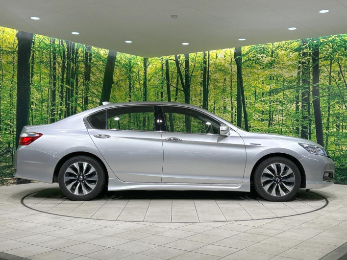 2014 Honda Accord Hybrid DAA-CR6 (UW-69f2a42b3efe5)[15]