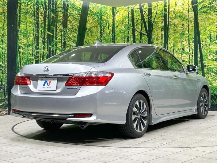 2014 Honda Accord Hybrid DAA-CR6 (UW-69f2a42b3efe5)[16]