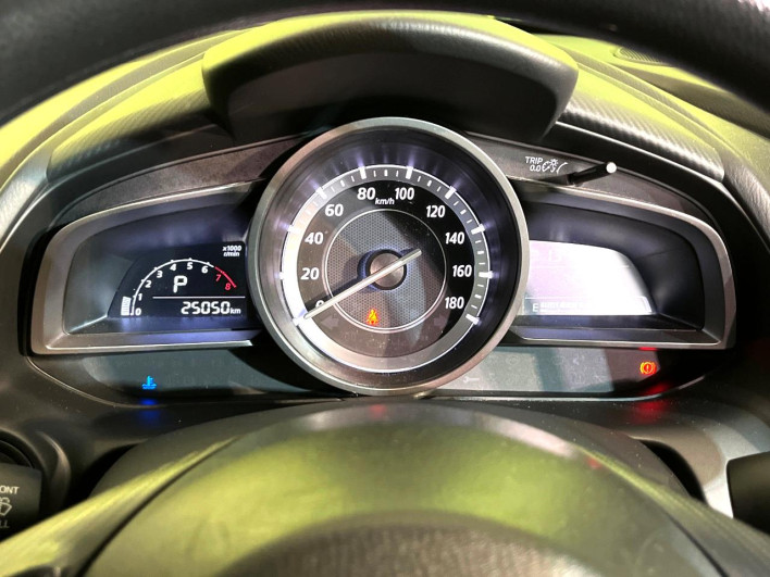 2015 Mazda Demio DBA-DJ3FS (UW-69f2a43168124)[25]