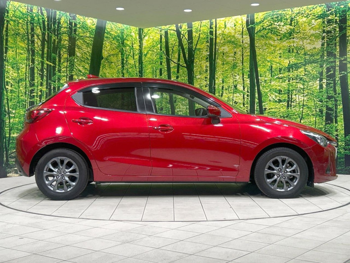 2017 Mazda Demio DBA-DJ3FS (UW-69f2a4317f1dd)[16]