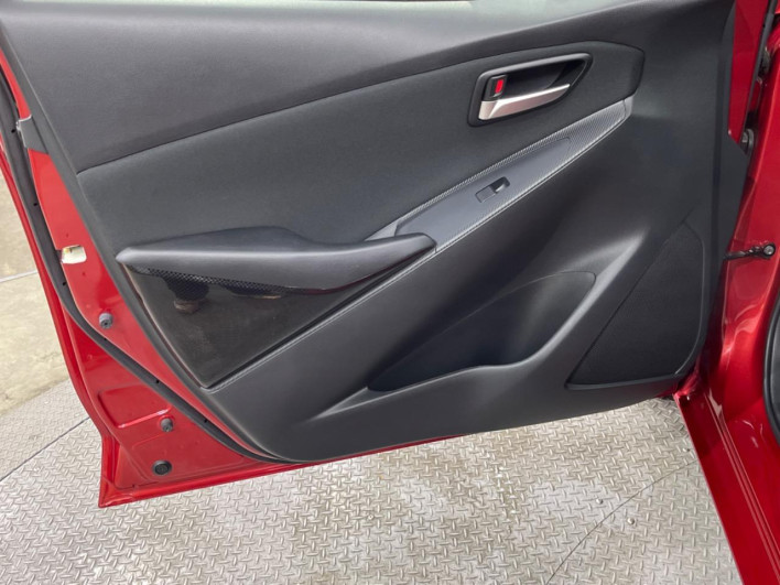 2017 Mazda Demio LDA-DJ5AS (UW-69f2a431e296b)[25]