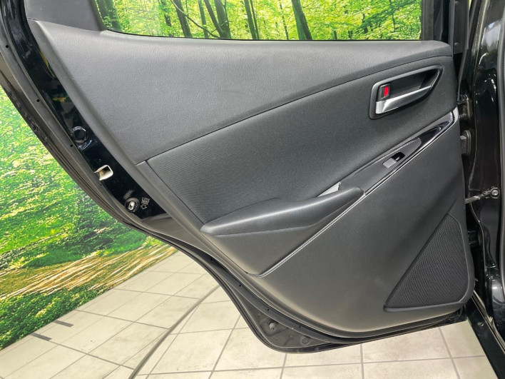 2018 Mazda Demio LDA-DJ5FS (UW-69f2a432ee158)[24]