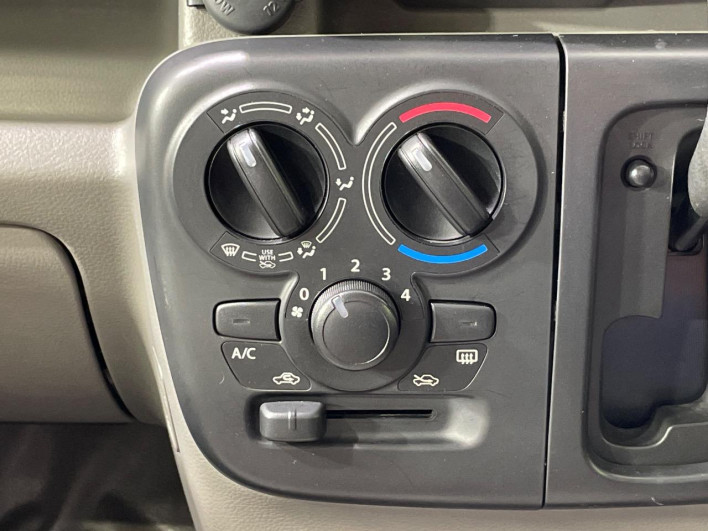 2018 Nissan NV100 Clipper Van HBD-DR17V (UW-69f2a43859289)[17]