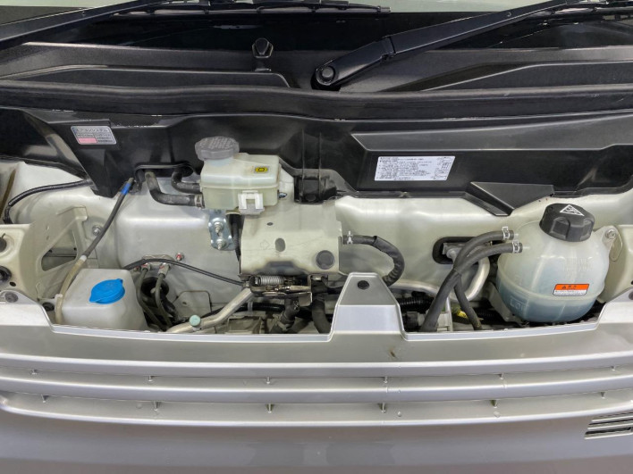 2018 Nissan NV100 Clipper Van HBD-DR17V (UW-69f2a43859289)[5]