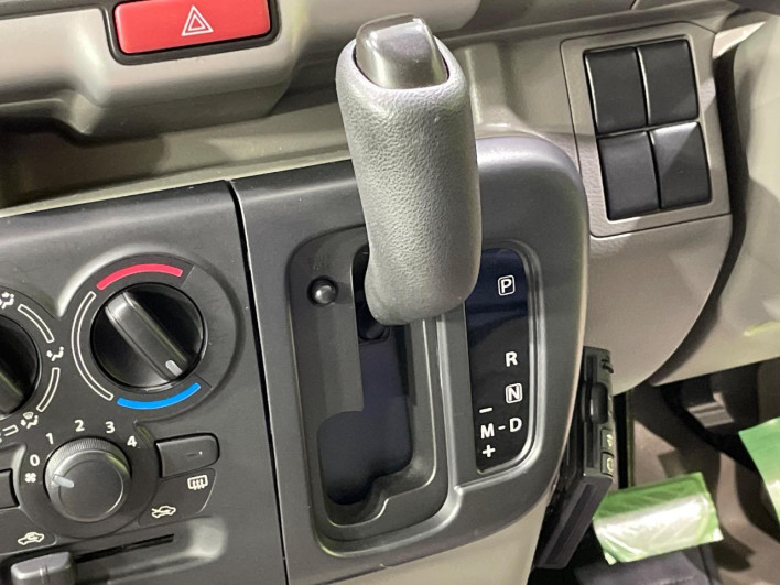 2018 Nissan NV100 Clipper Van HBD-DR17V (UW-69f2a43859289)[16]