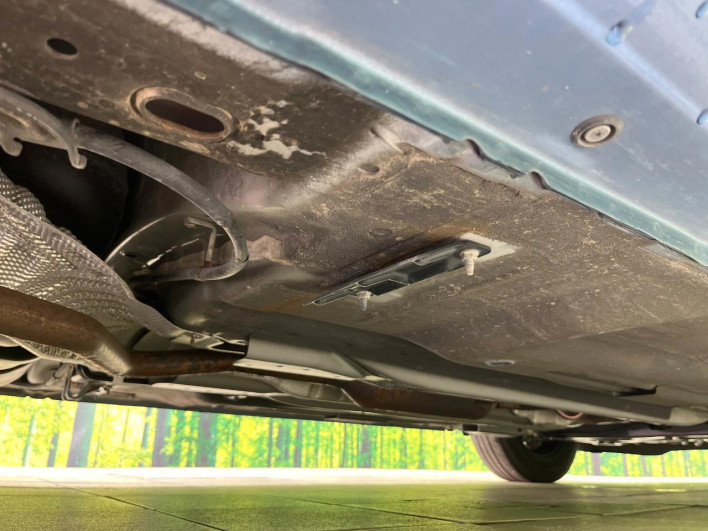 2015 Nissan Note DBA-E12 (UW-69f2a43893831)[25]