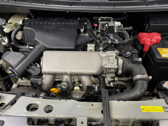 2016 Nissan Note DBA-E12 (UW-69f2a4391f13c)[9]