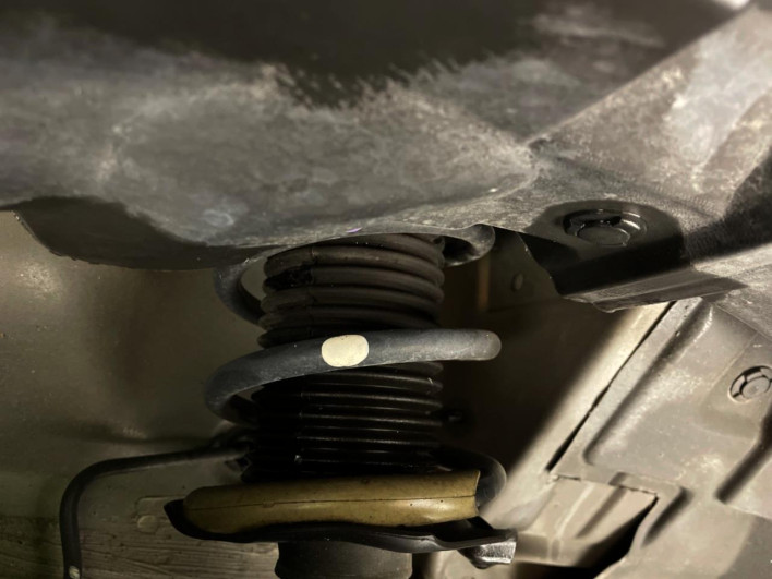 2016 Nissan Note DBA-E12 (UW-69f2a4391f13c)[12]