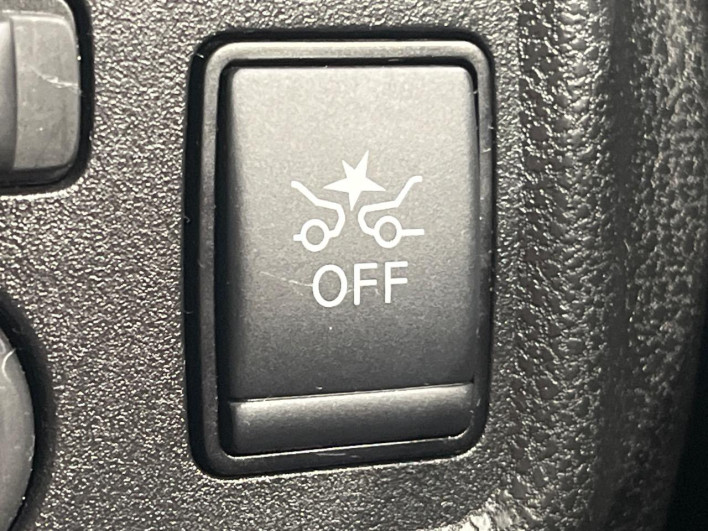 2020 Nissan Note DBA-E12 (UW-69f2a439927dd)[16]