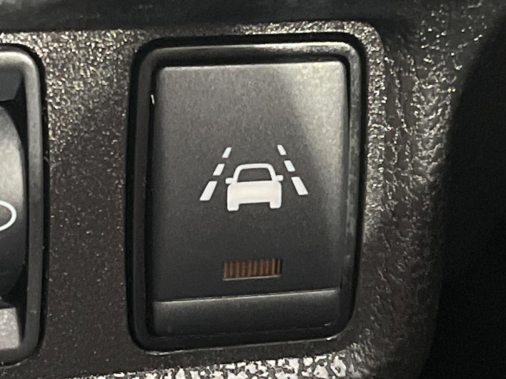 2020 Nissan Note DBA-E12 (UW-69f2a439927dd)[19]