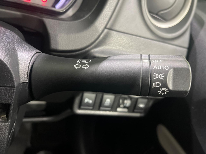 2020 Nissan Note DBA-E12 (UW-69f2a439927dd)[22]