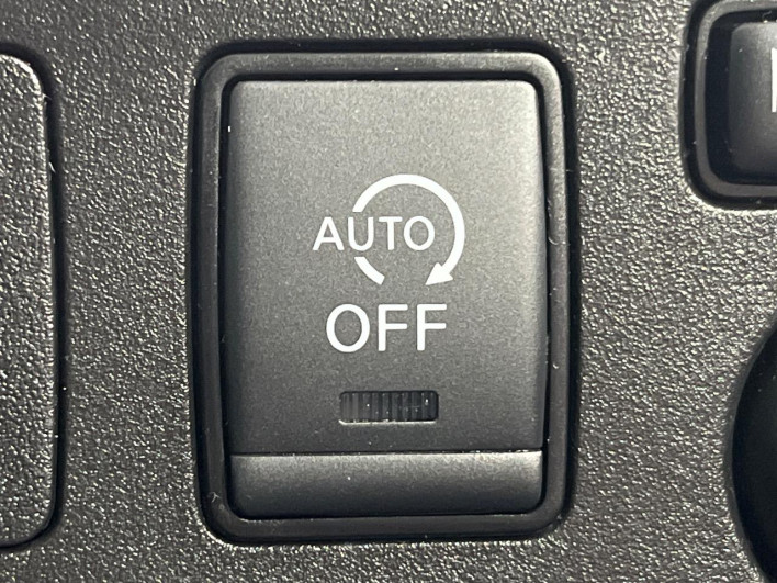 2020 Nissan Note DBA-E12 (UW-69f2a439927dd)[17]