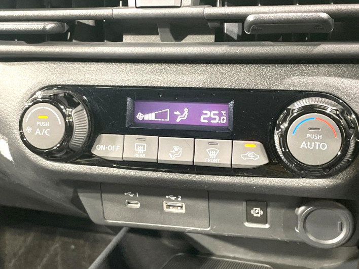 2021 Nissan Note 6AA-E13 (UW-69f2a43ab233d)[22]