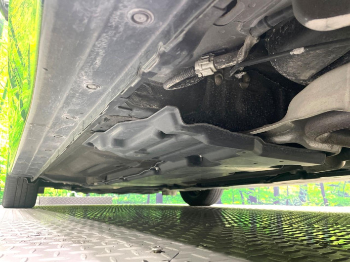 2021 Nissan Note 6AA-E13 (UW-69f2a43ab233d)[12]