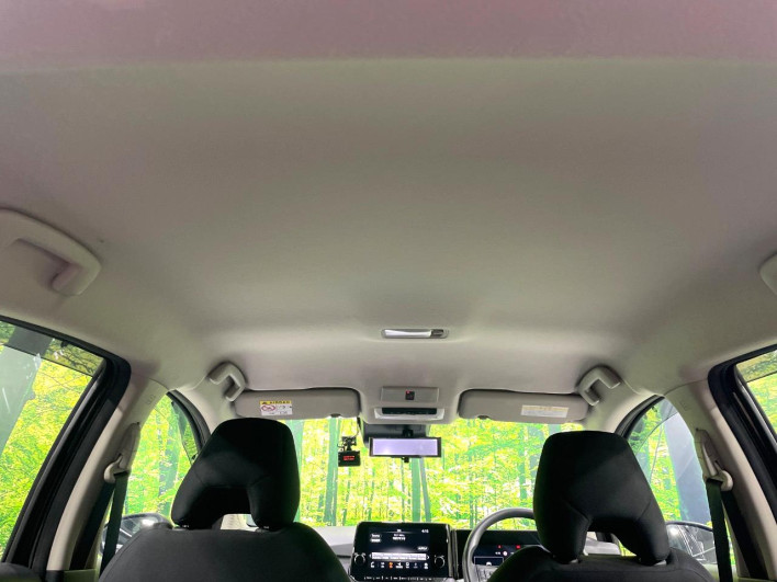 2021 Nissan Note 6AA-E13 (UW-69f2a43ab233d)[14]