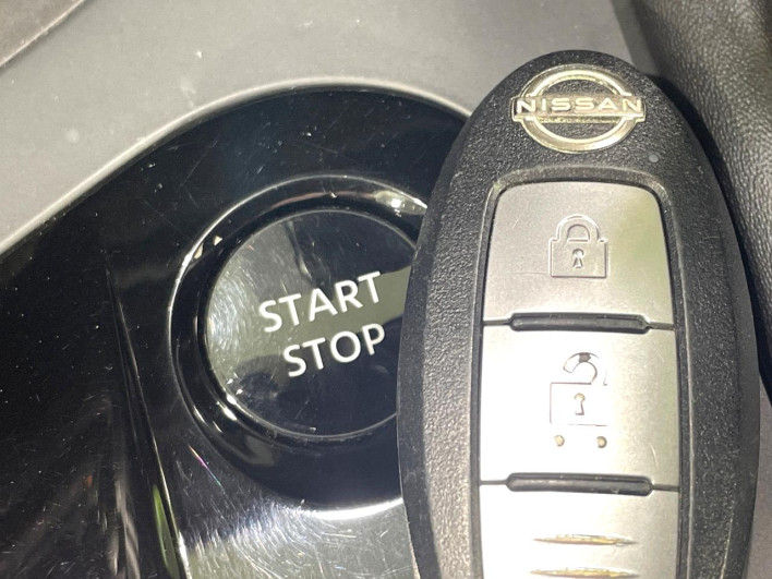 2021 Nissan Note 6AA-E13 (UW-69f2a43ab233d)[26]