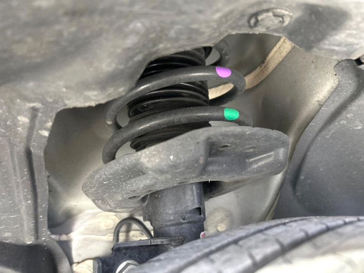 2021 Nissan Note 6AA-E13 (UW-69f2a43ad57c1)[19]