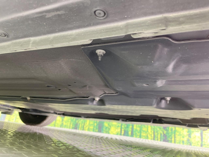 2022 Nissan Note 6AA-E13 (UW-69f2a43ba9a6a)[27]