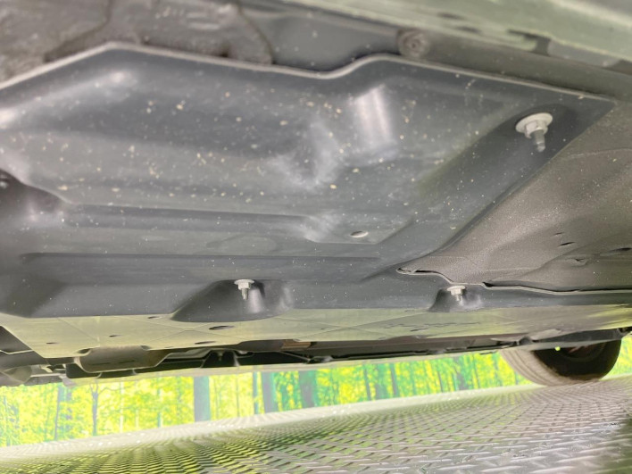 2022 Nissan Note 6AA-E13 (UW-69f2a43ba9a6a)[28]