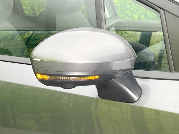 2022 Nissan Note 6AA-E13 (UW-69f2a43ba9a6a)[6]