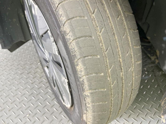 2022 Nissan Note 6AA-E13 (UW-69f2a43ba9a6a)[12]