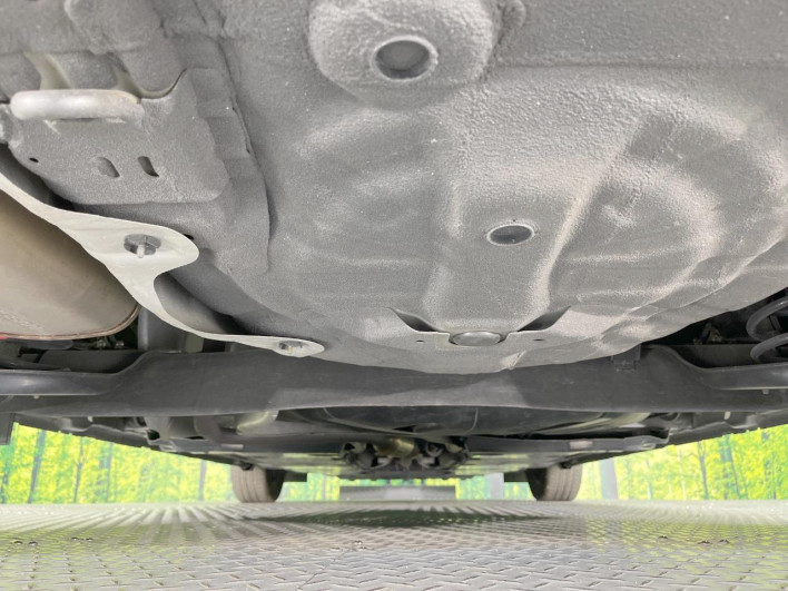 2022 Nissan Note 6AA-E13 (UW-69f2a43ba9a6a)[25]